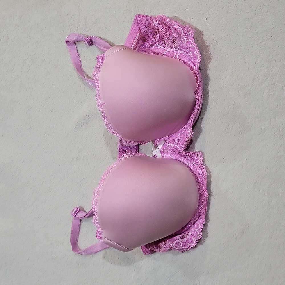 Victoria's Secret Bra - Picture 1 of 9